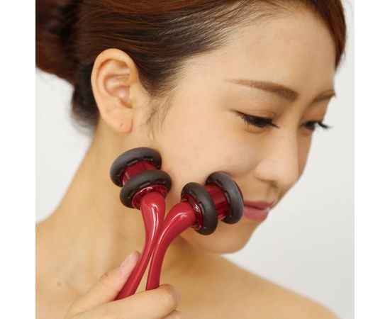 Роликовый массажер с минералами VeSS Liftreju Roller для массажа лица и тела